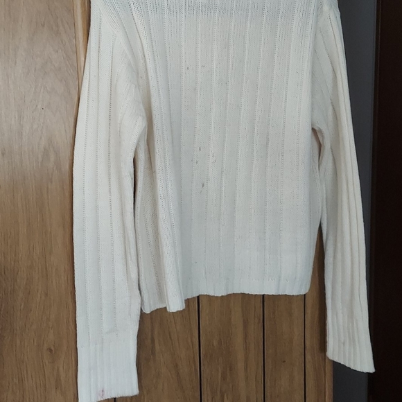 White Extra Large Wool Sweater - Picture 2 of 6